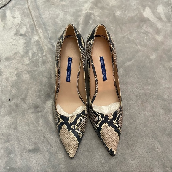 Stuart Weitzman Adria Python Print Pointed Toe Leather Pumps Size 8.5 - Picture 4 of 12